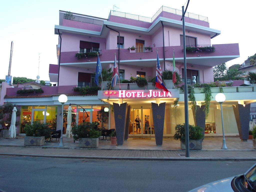 Hotel Julia Llido Degli Estensi Exterior foto
